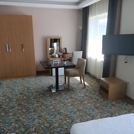 Hotel Helenapolis 3*